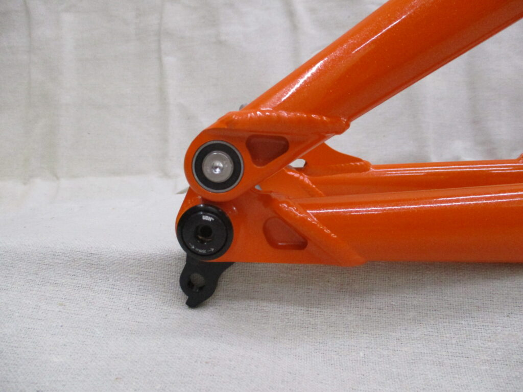 Ventana Grizzly MTB-Tandem, Ausfallende mit Schaltaug von rechts Farbe Mango Tango